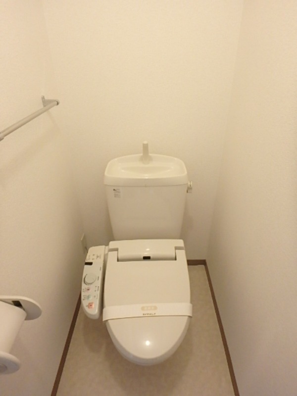 トイレ　図面と現状に相違がある場合には現状を優先