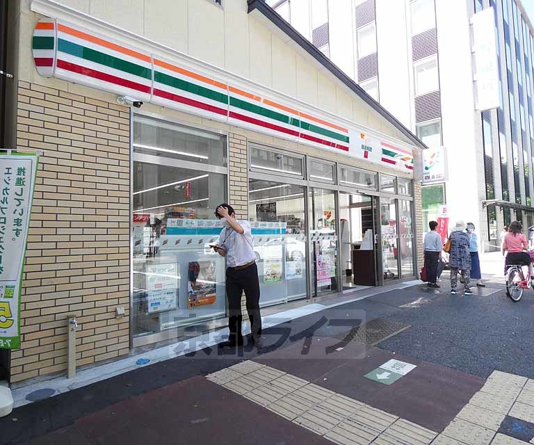 コンビニ　セブンイレブン 京都烏丸綾小路店（コンビニ）まで118m
