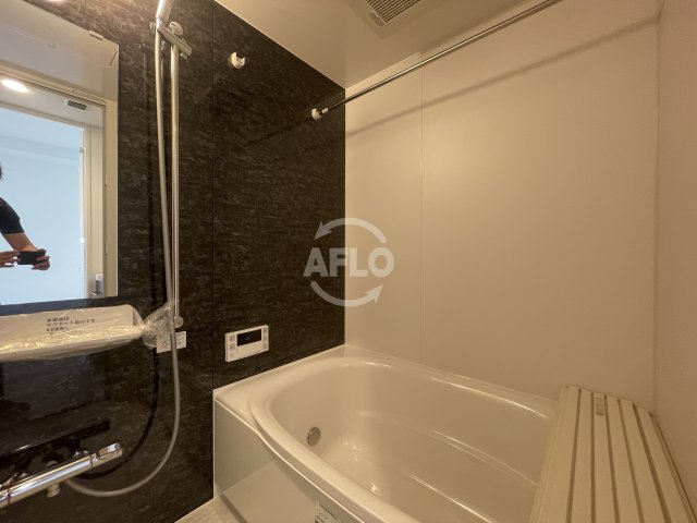 バス・シャワールーム　セレニテフラン新大阪　浴室