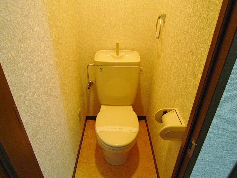 メナメゾン日根野のトイレ写真