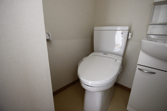 トイレ　※別部屋の写真です