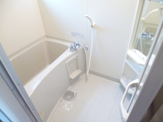 バス・シャワールーム　別号室の写真です。