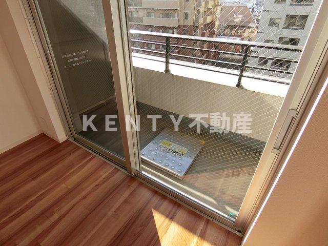 バルコニー　外からの目が気にならないバルコニーで洗濯物が干せます