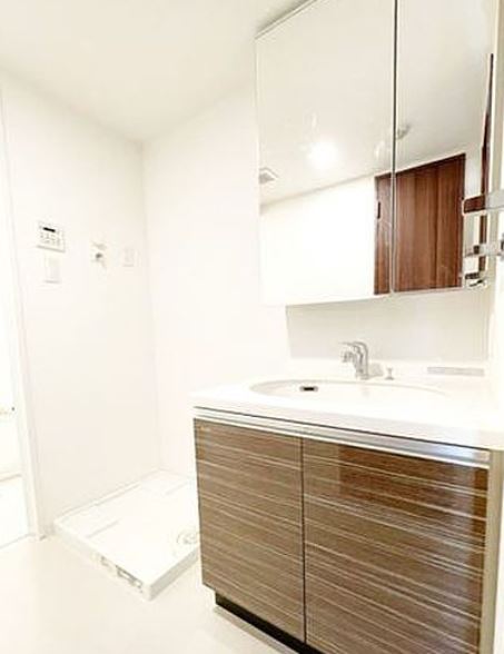 洗面設備　★収納付き、独立洗面台★