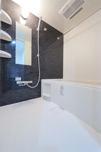 バス・シャワールーム　日々の疲れを癒すお風呂付です