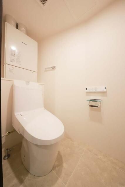 トイレ　別タイプ部屋　参考写真です