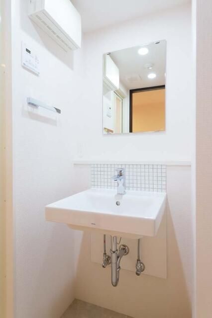 洗面設備　別タイプ部屋　参考写真です