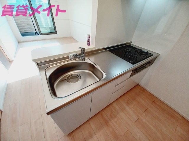 キッチン　同型参考写真