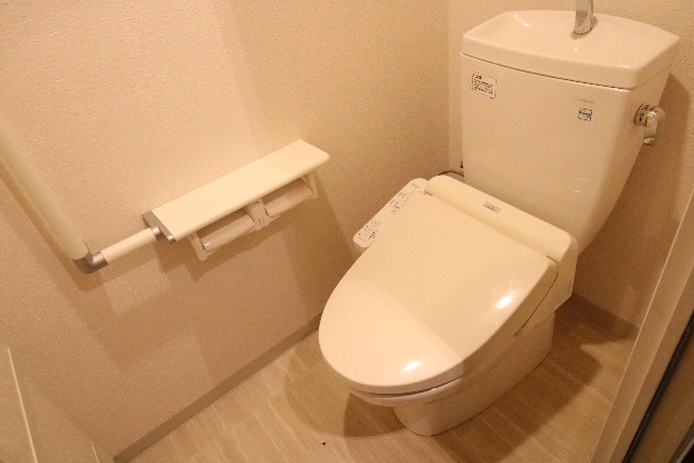 トイレ　別室の参考写真です。※現況優先