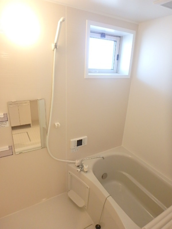 バス・シャワールーム　図面と現状に相違がある場合には現状を優先．．．