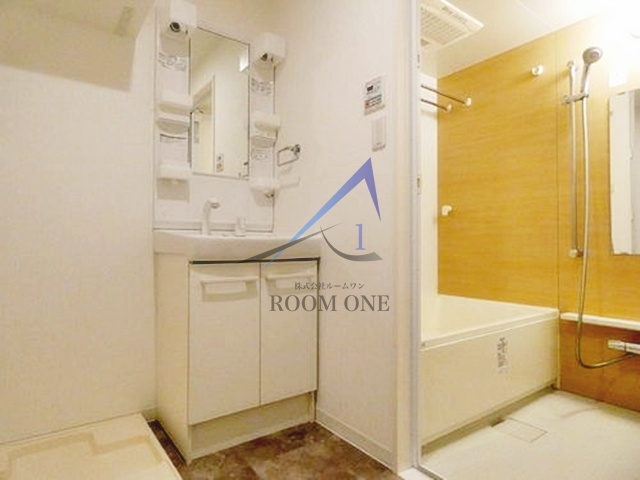 洗面設備　洗面台です。