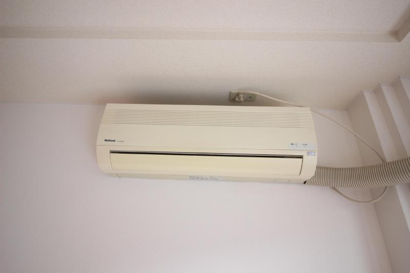 その他設備　リビングのエアコン