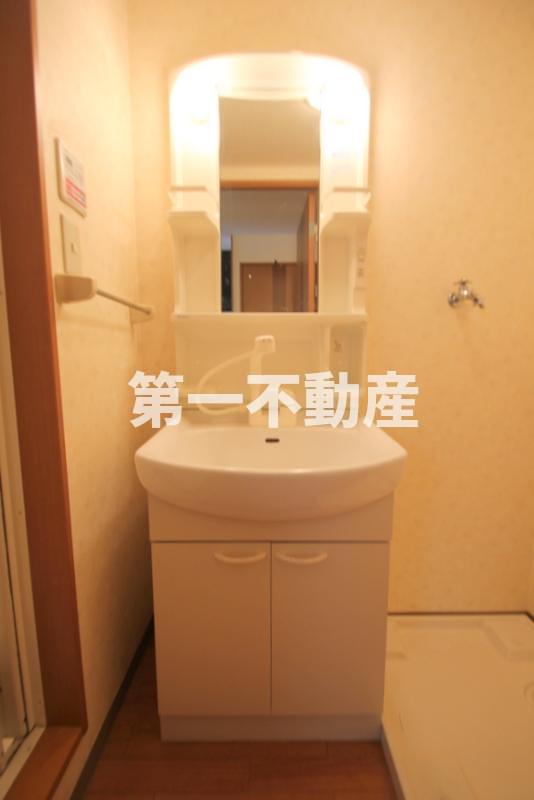 洗面設備　洗髪洗面化粧台