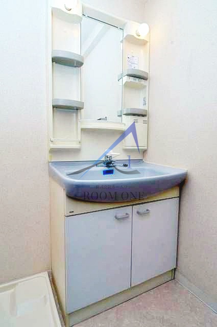 洗面設備　洗面台です。