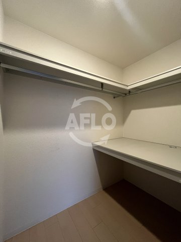 収納　クレスティークAYA　ウォークインクローゼット