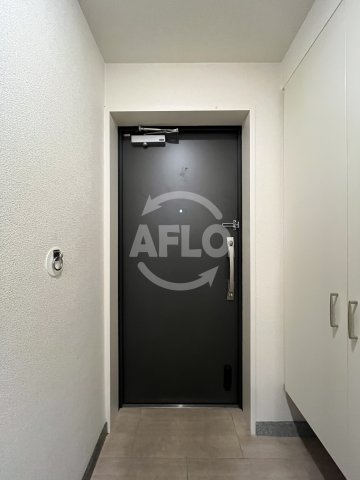 玄関　クレスティークAYA　玄関