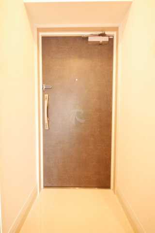 玄関　Log文京SENDAGI