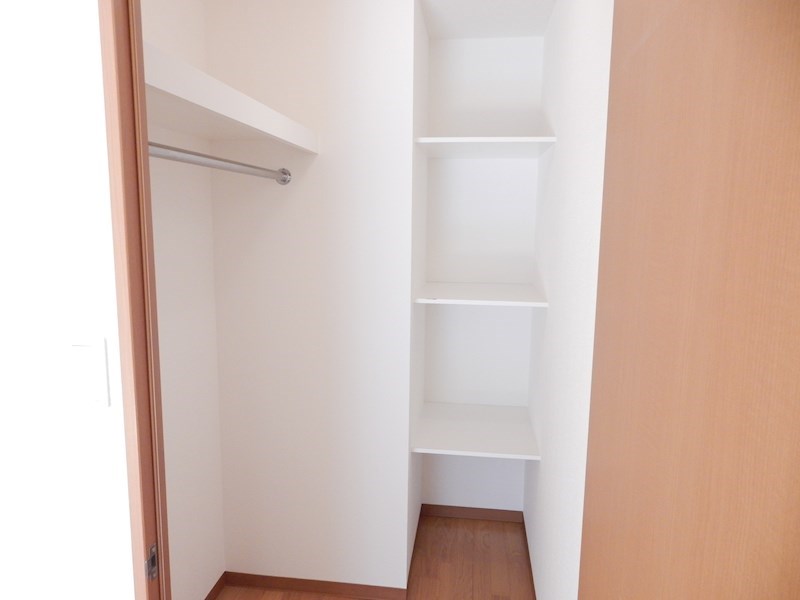 収納　ウォークインクローゼット