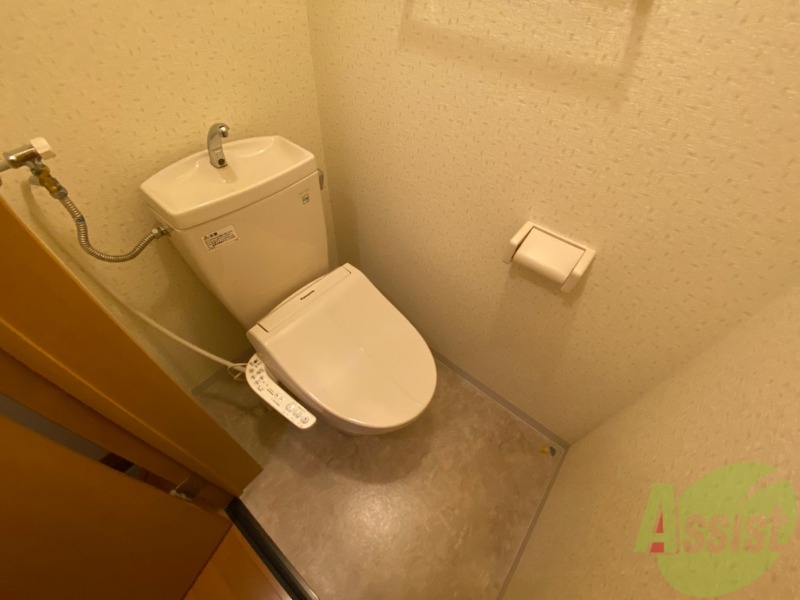 トイレ　こちらはトイレです。清潔感があり、安心して使用できます。