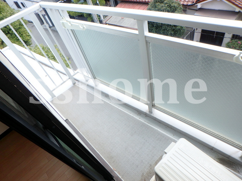 バルコニー　明るいバルコニー