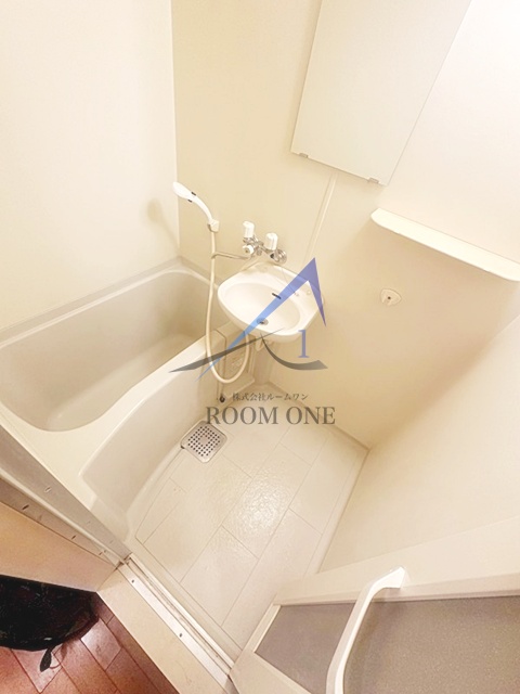 バス・シャワールーム　お風呂です。