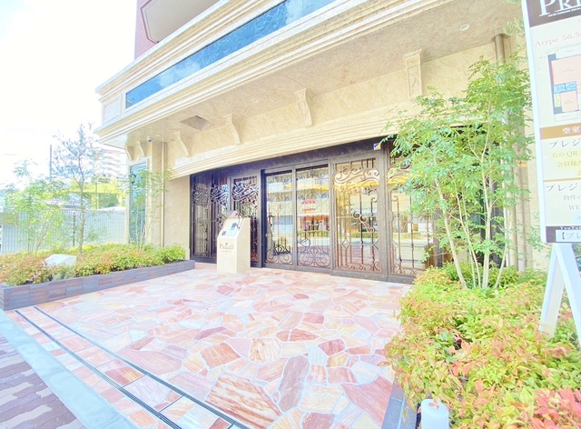 エントランス　エントランス・自動ドア・防犯カメラ・オートロック