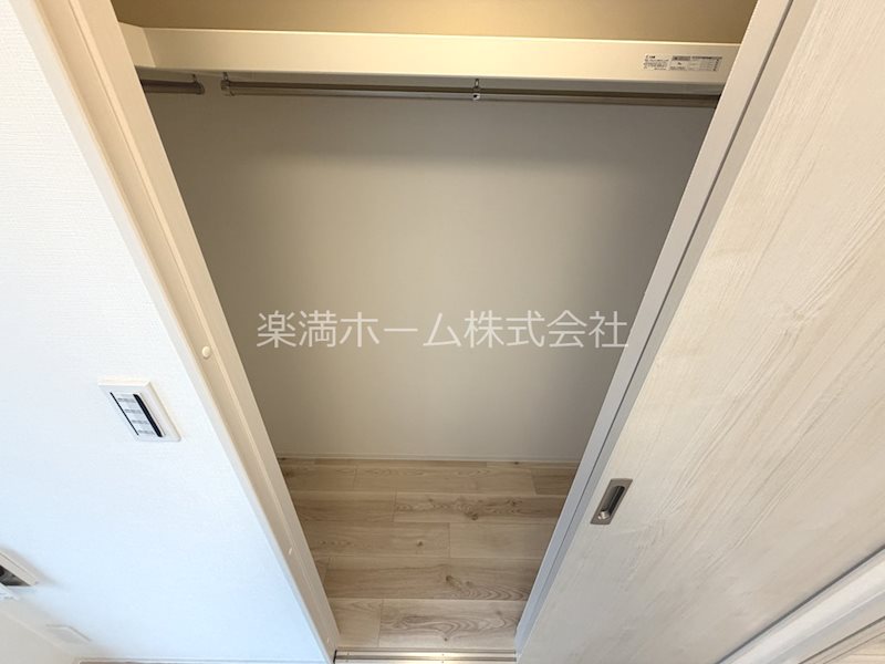 収納　ウオークインクローゼット♪