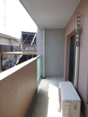 バルコニー　*同系タイプの写真です。