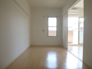 その他部屋・スペース　*同系タイプの写真です。