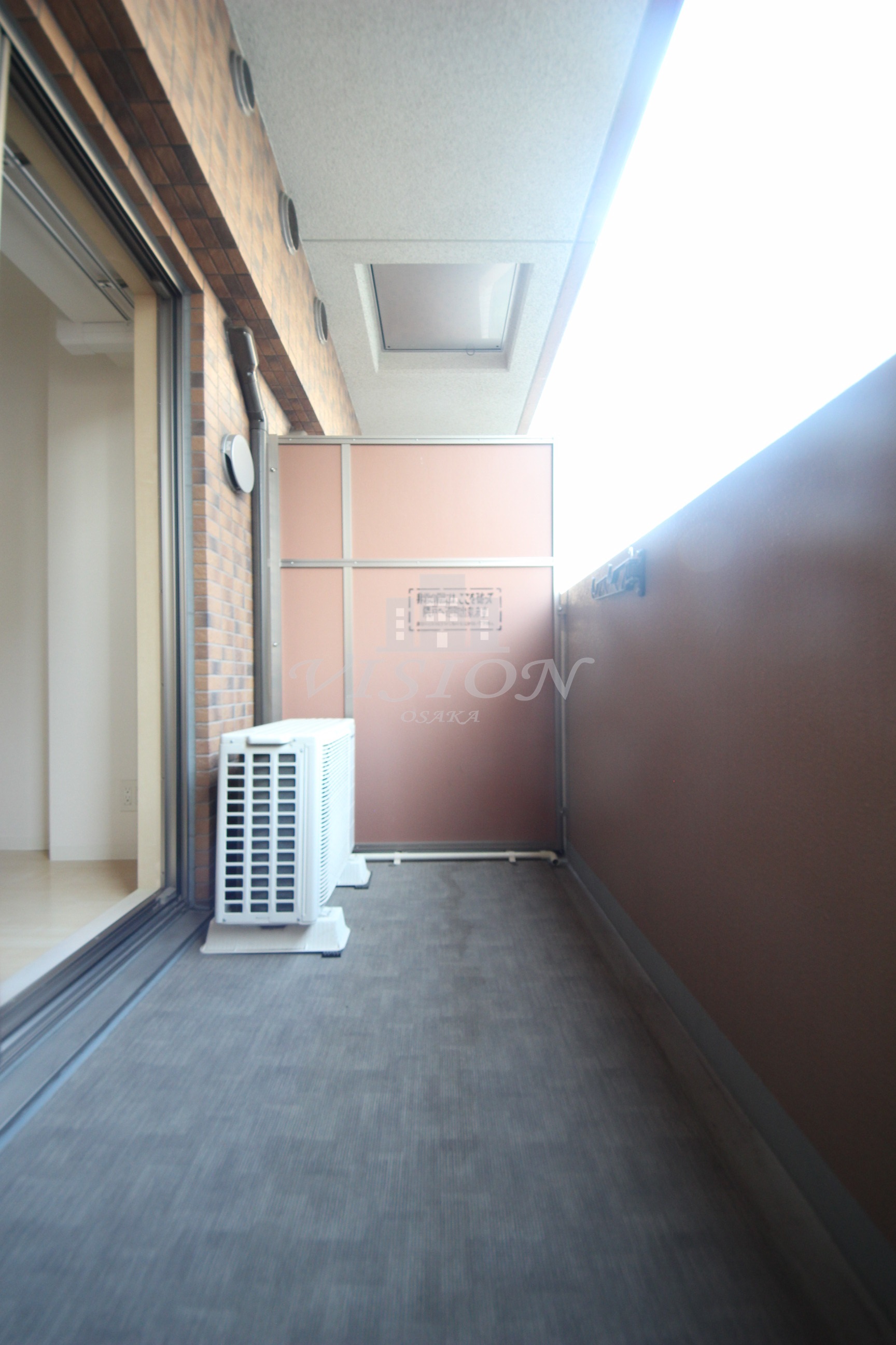 バルコニー　写真は別タイプとなります。