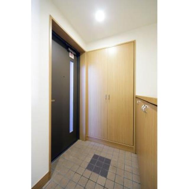玄関　※写真は同タイプ住戸です。