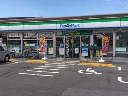 コンビニ　ファミリーマート日野町河原店（コンビニ）まで198m