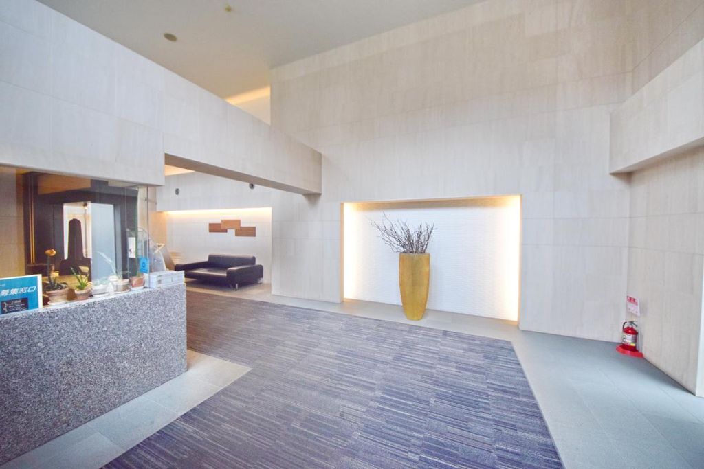 ロビー　エントランス