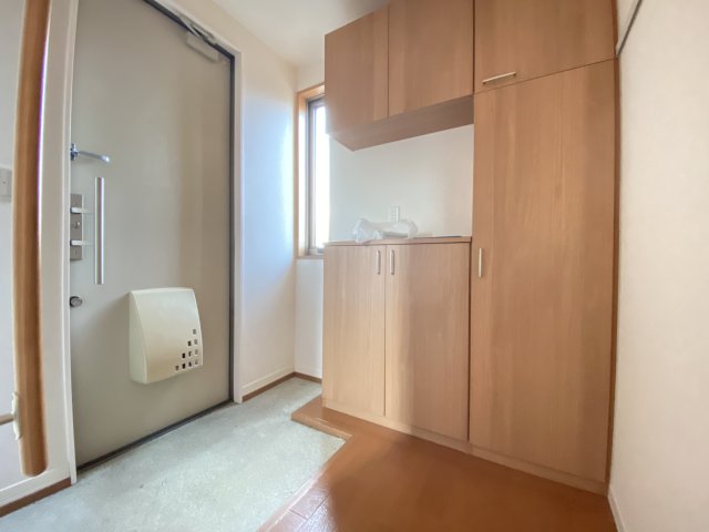 玄関　玄関、収納も広いです