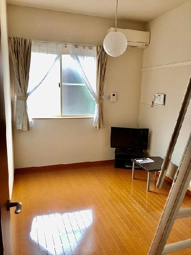 居室・リビング　同タイプ部屋の写真となり設備等は現況と異なる場合があります。