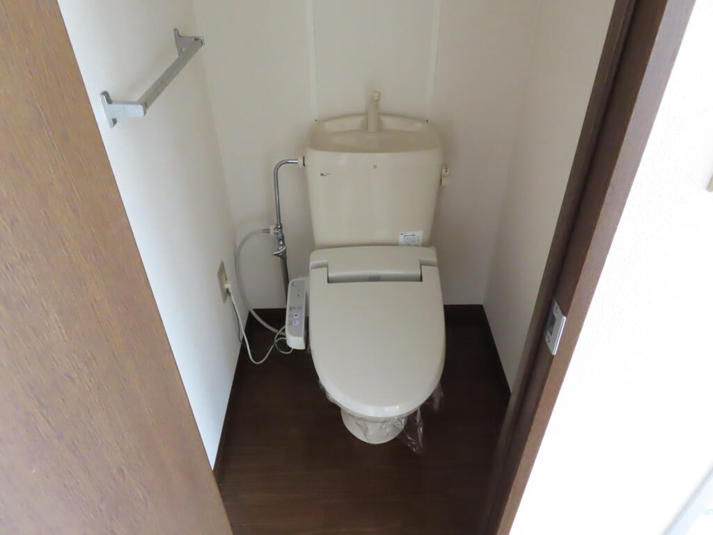 トイレ　※同アパートのものを使用しております。