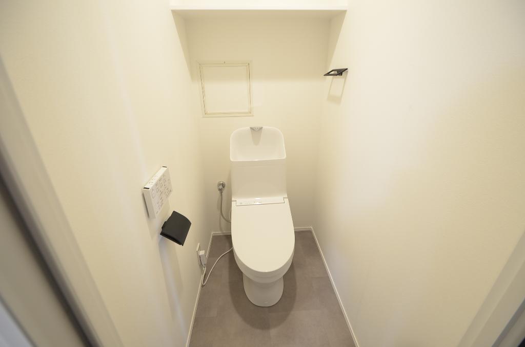 トイレ　シャワー付トイレ