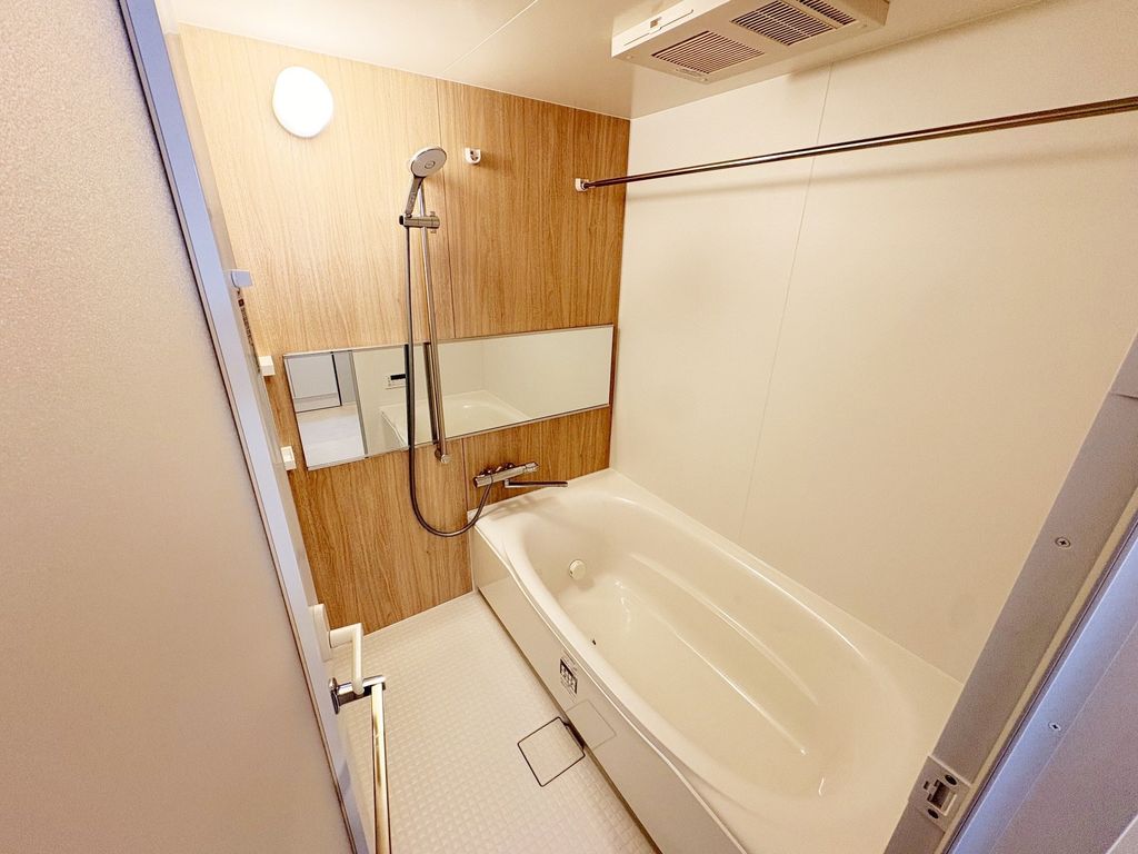 バス・シャワールーム　バス