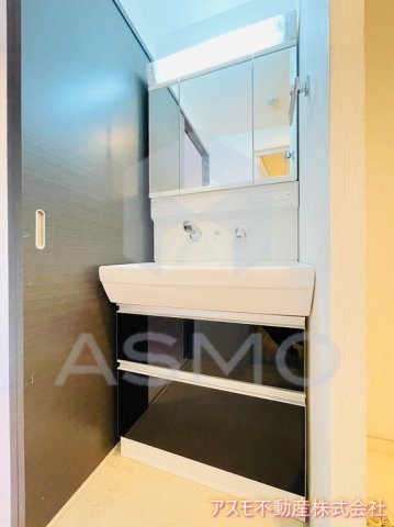 洗面設備　同マンション別部屋　参考写真