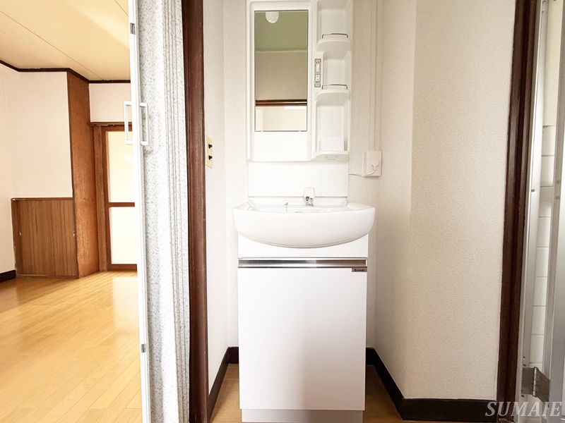 洗面設備　独立洗面台です☆