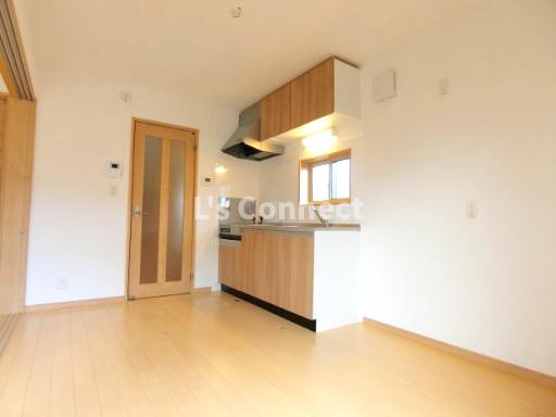 居室・リビング　６帖のＤＫスペース。