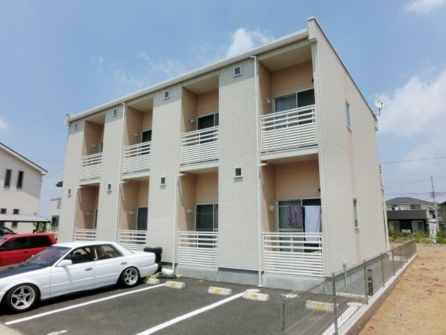 建物外観　南向きで日当たり良好です。