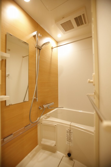 バス・シャワールーム　バス※別部屋参考写真