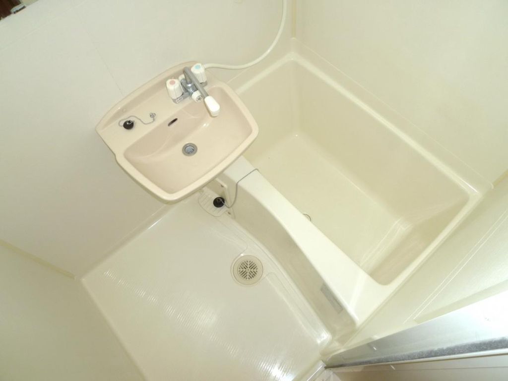 バス・シャワールーム　バス