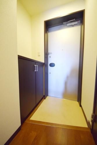 玄関　La・Sakuras（ラサクラス）　北区滝野川7