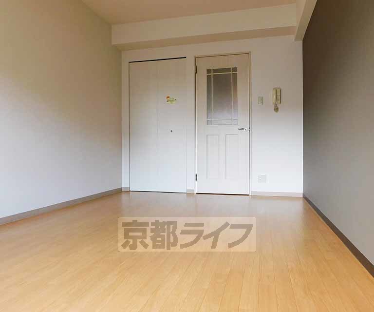 居室・リビング　広々としたお部屋です！