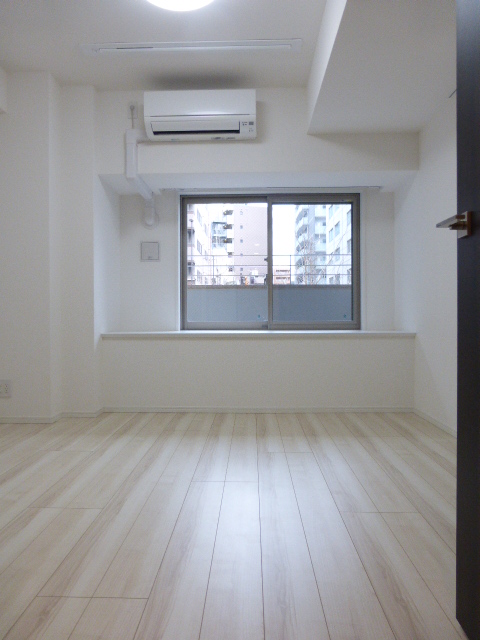 居室・リビング　内観