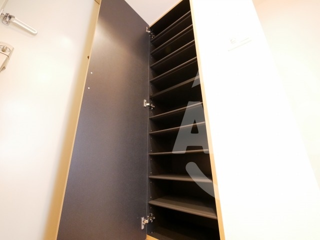 収納　Uresidence京橋　下駄箱