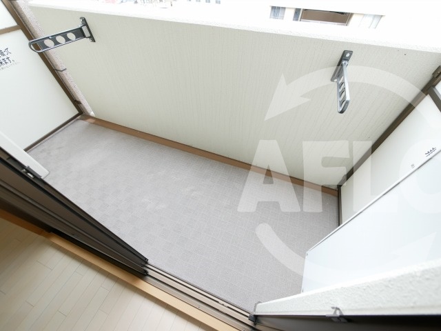 バルコニー　Uresidence京橋　バルコニー