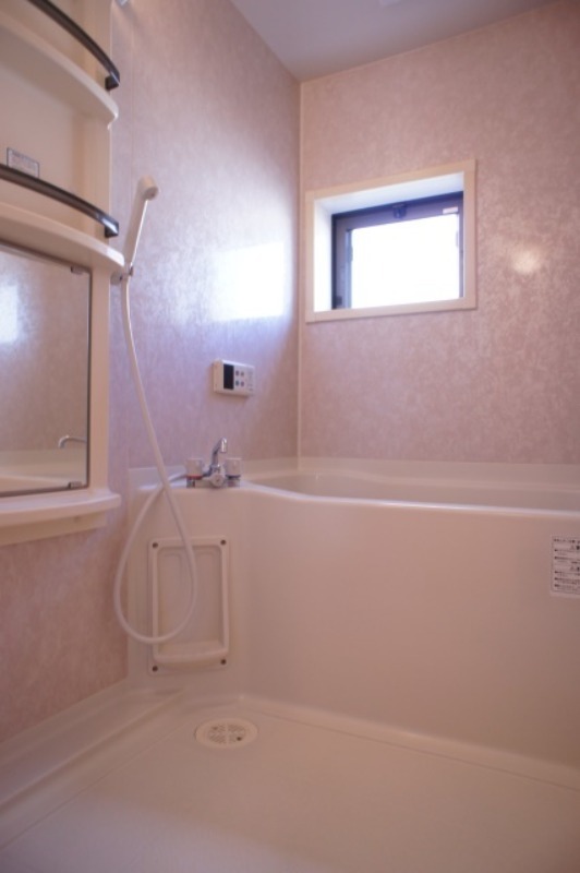 バス・シャワールーム　図面と現状に相違がある場合には現状を優先